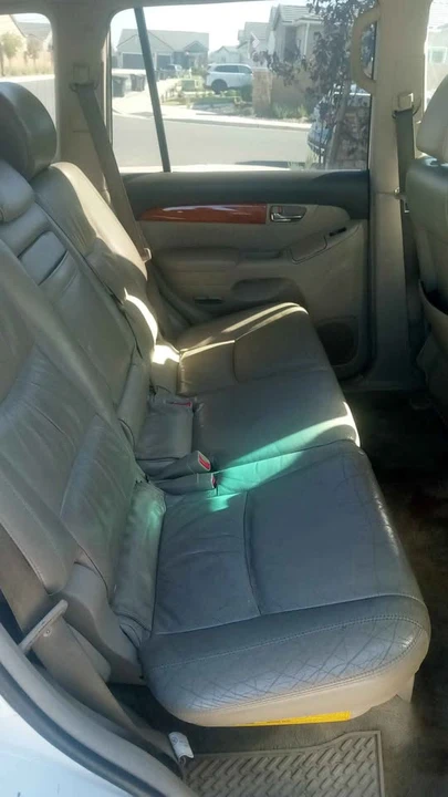 2005 Lexus GX 1st Gen - Image 9 of 13