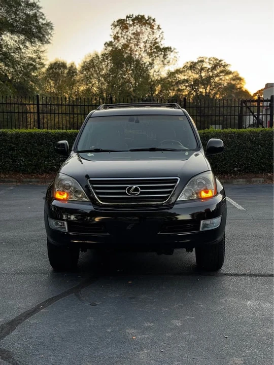 2005 Lexus GX 1st Gen - Image 2 of 19