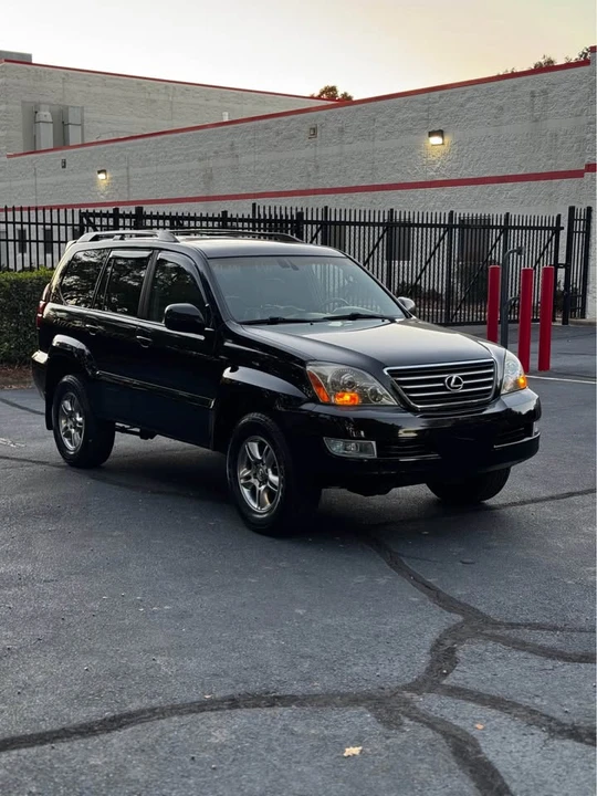 2005 Lexus GX 1st Gen - Image 8 of 19