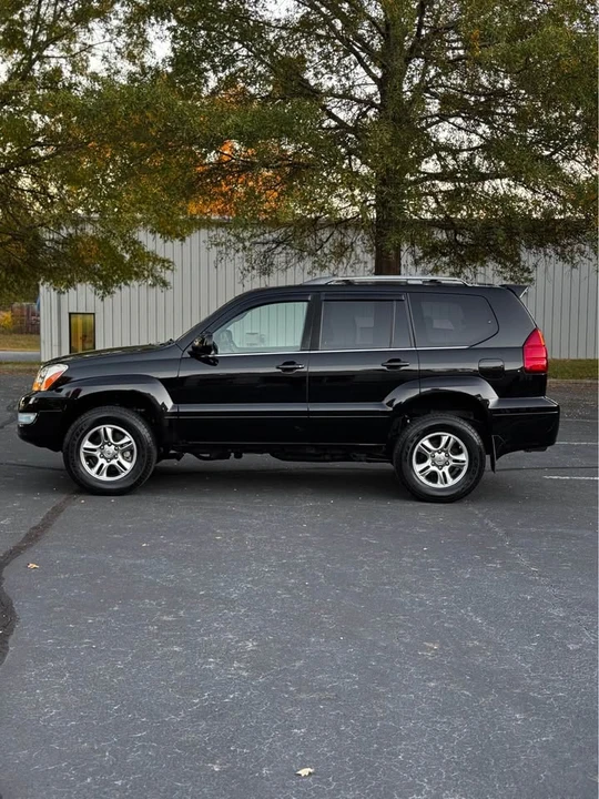 2005 Lexus GX 1st Gen - Image 4 of 19