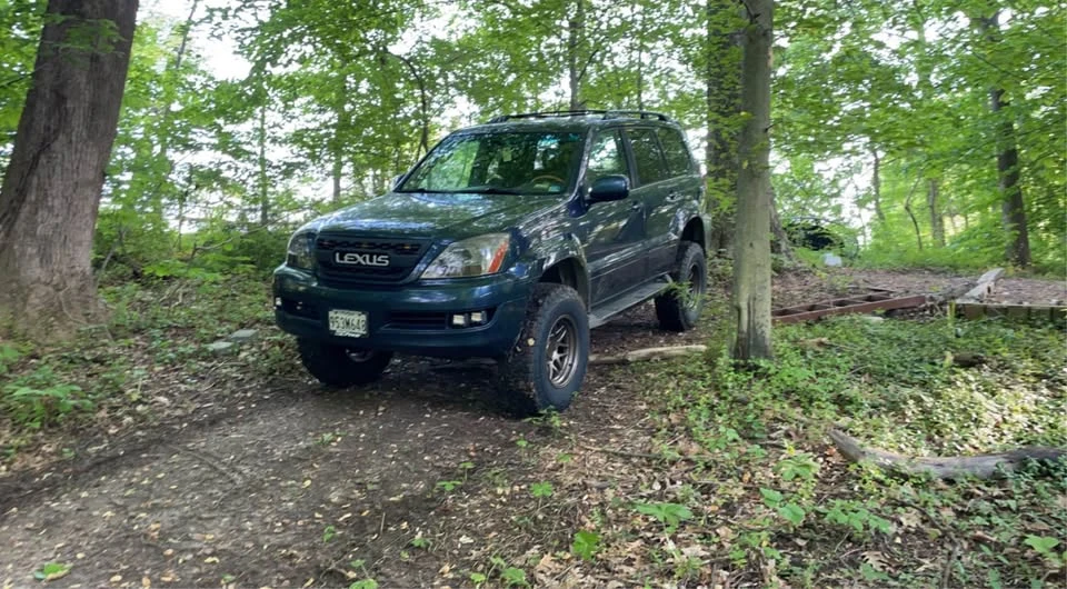 2005 Lexus GX 1st Gen - Image 3 of 5