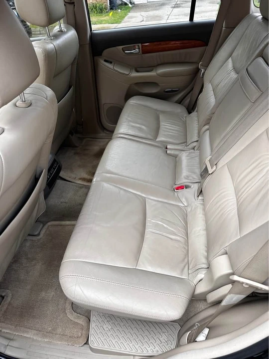 2005 Lexus GX 1st Gen - Image 17 of 19