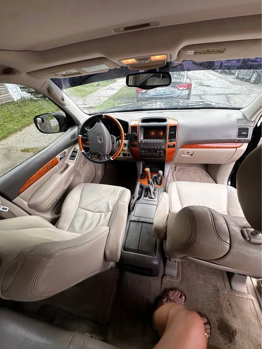 2005 Lexus GX 1st Gen - Image 19 of 19