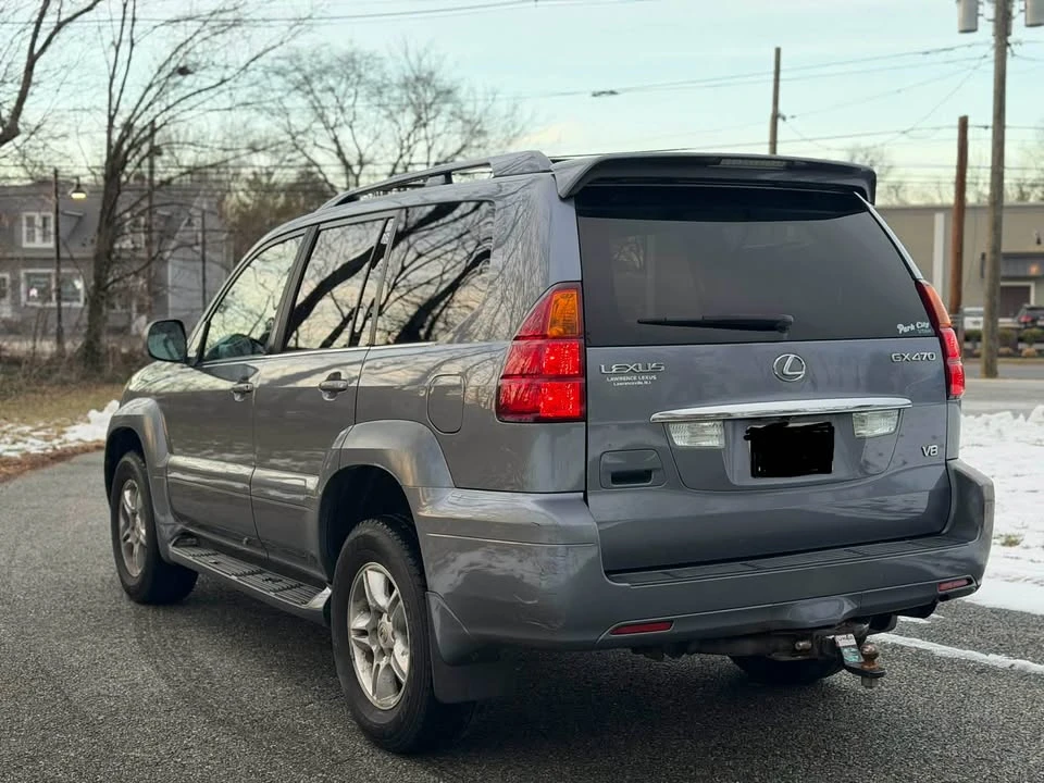 2005 Lexus GX 1st Gen - Image 3 of 10
