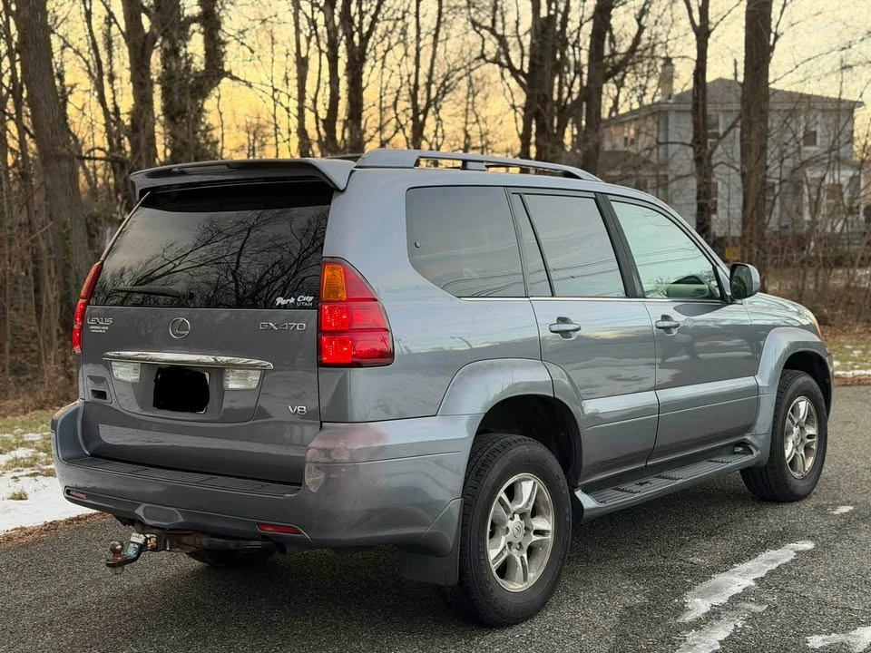 2005 Lexus GX 1st Gen - Image 4 of 10