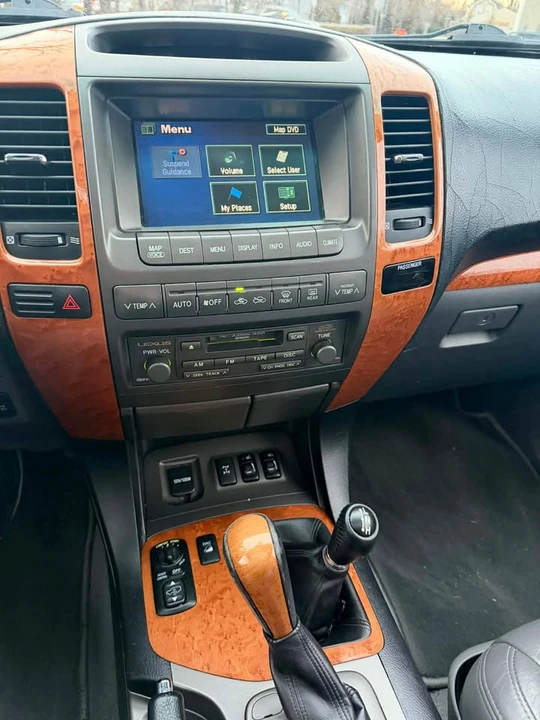 2005 Lexus GX 1st Gen - Image 6 of 10