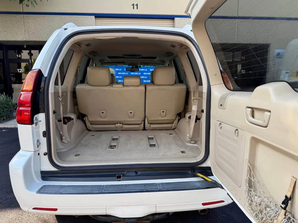 2005 Lexus GX 1st Gen - Image 13 of 16