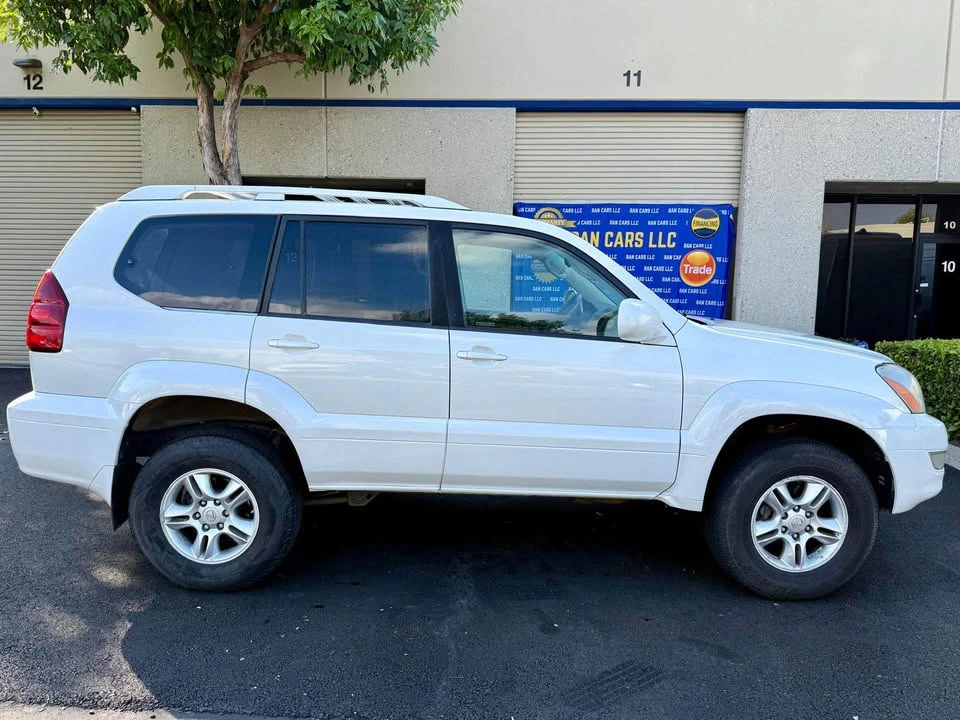 2005 Lexus GX 1st Gen - Image 16 of 16