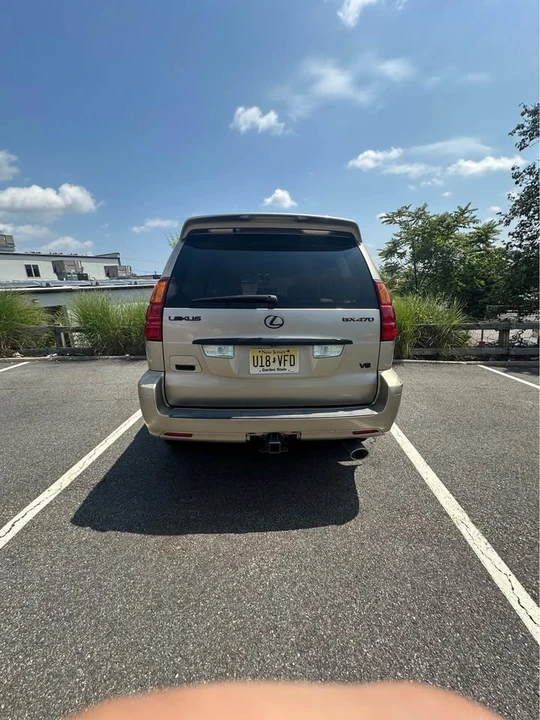 2005 Lexus GX 1st Gen - Image 5 of 16