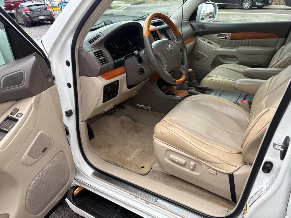 2005 Lexus GX 1st Gen - Image 8 of 19