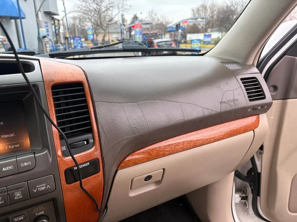 2005 Lexus GX 1st Gen - Image 16 of 19