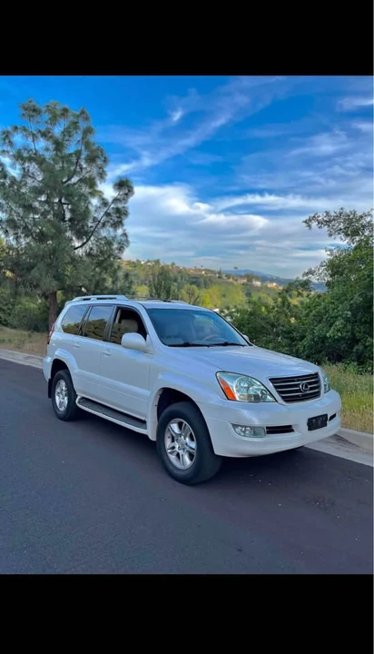 2005 Lexus GX 1st Gen - Image 4 of 11