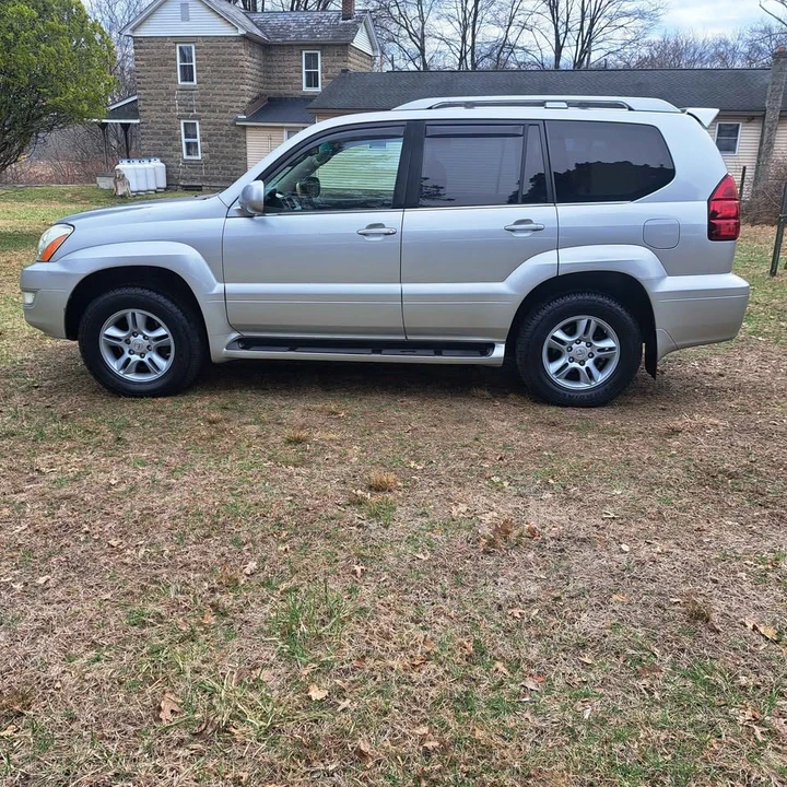 2005 Lexus GX 1st Gen - Image 7 of 20