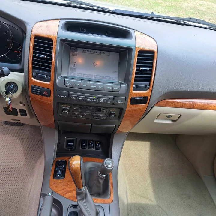 2005 Lexus GX 1st Gen - Image 10 of 20