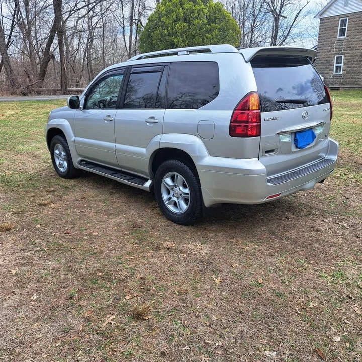 2005 Lexus GX 1st Gen - Image 6 of 20