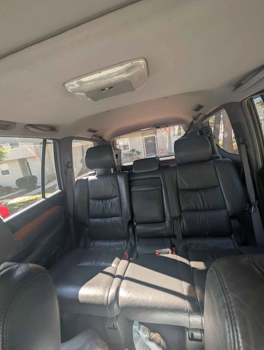 2005 Lexus GX 1st Gen - Image 6 of 10
