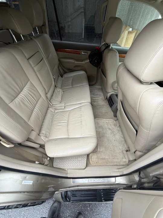 2005 Lexus GX 1st Gen - Image 16 of 20