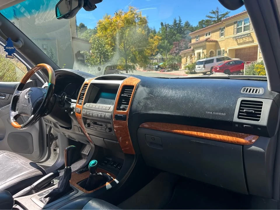 2005 Lexus GX 1st Gen - Image 13 of 15