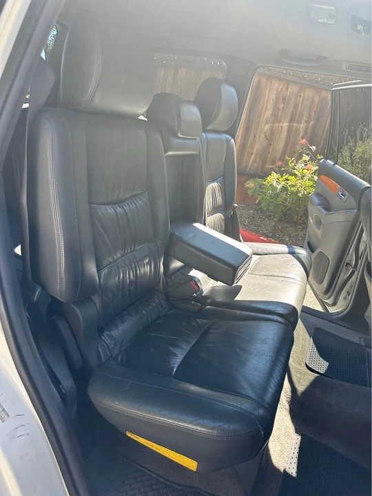 2005 Lexus GX 1st Gen - Image 12 of 15