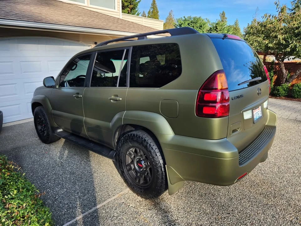 2005 Lexus GX 1st Gen - Image 2 of 8