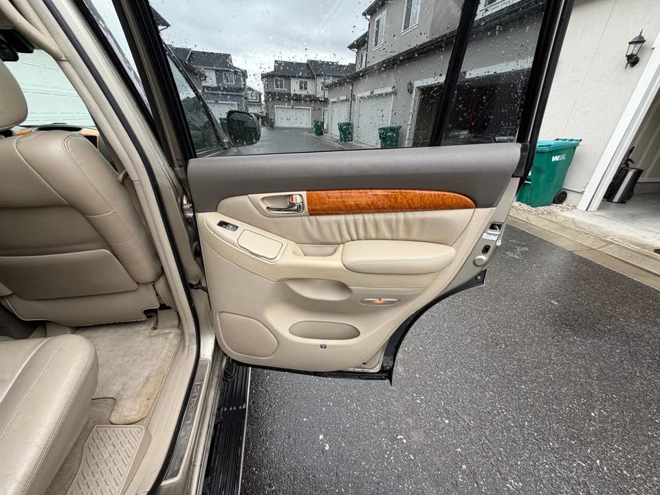 2005 Lexus GX 1st Gen - Image 15 of 20