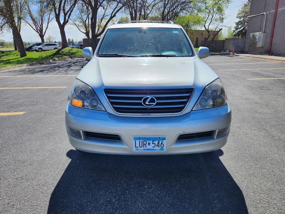 2005 Lexus GX 1st Gen - Image 2 of 12