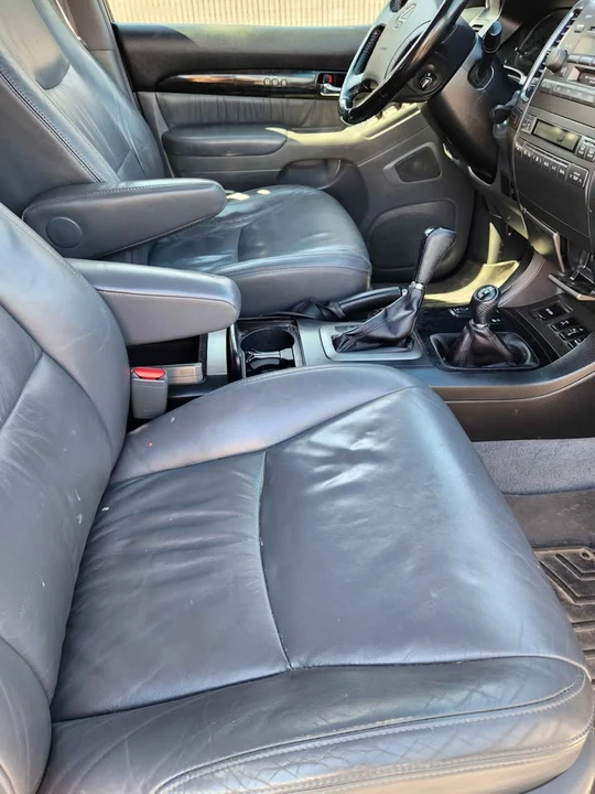 2005 Lexus GX 1st Gen - Image 6 of 12