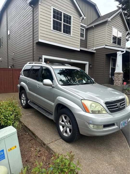 2005 Lexus GX 1st Gen - Image 2 of 7