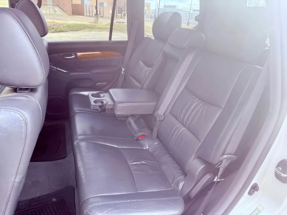 2005 Lexus GX 1st Gen - Image 13 of 17