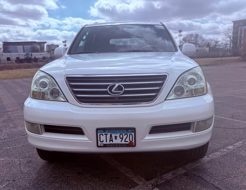 2005 Lexus GX 1st Gen - Image 7 of 17