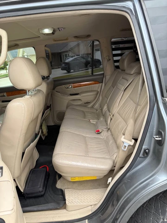 2005 Lexus GX 1st Gen - Image 13 of 21