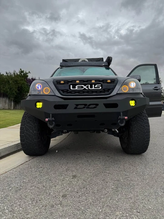 2005 Lexus GX 1st Gen - Image 10 of 21