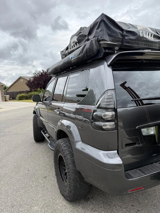 2005 Lexus GX 1st Gen - Image 3 of 21