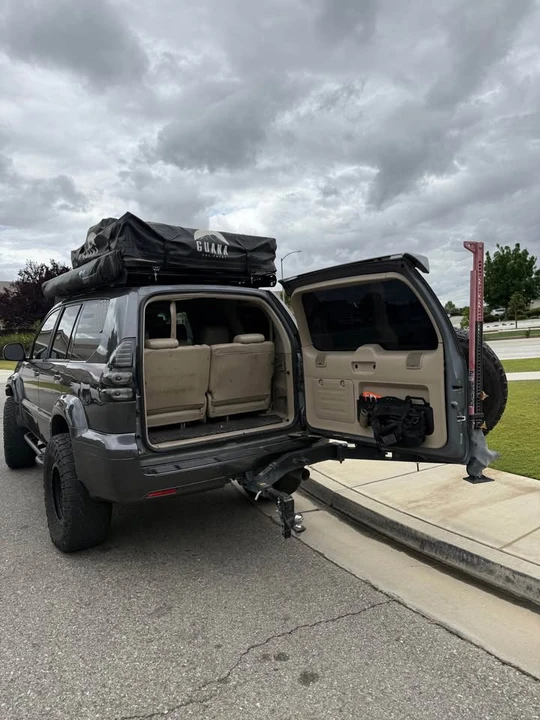2005 Lexus GX 1st Gen - Image 16 of 21