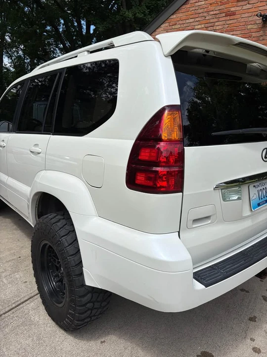 2005 Lexus GX 1st Gen - Image 4 of 20