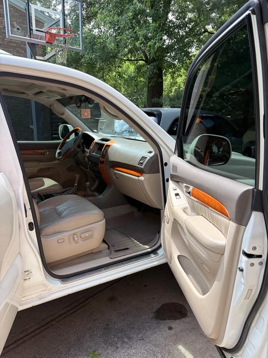 2005 Lexus GX 1st Gen - Image 15 of 20