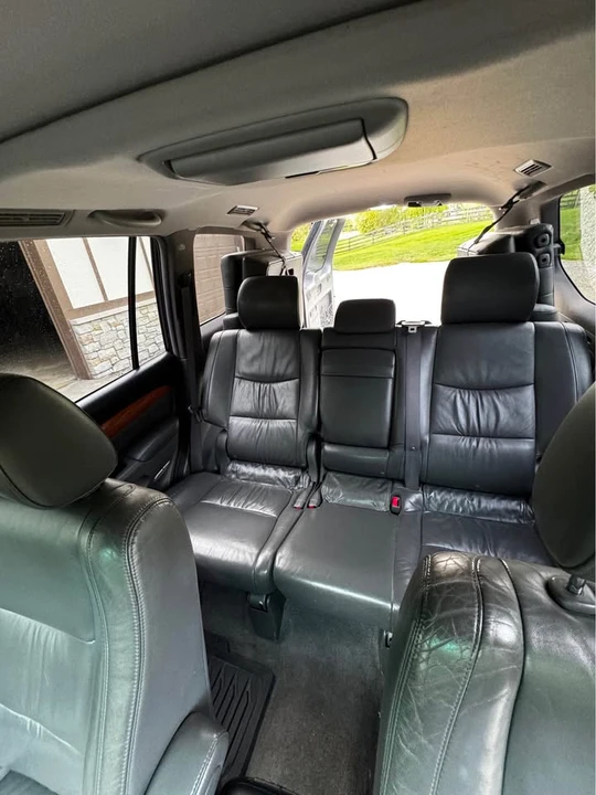 2005 Lexus GX 1st Gen - Image 6 of 6