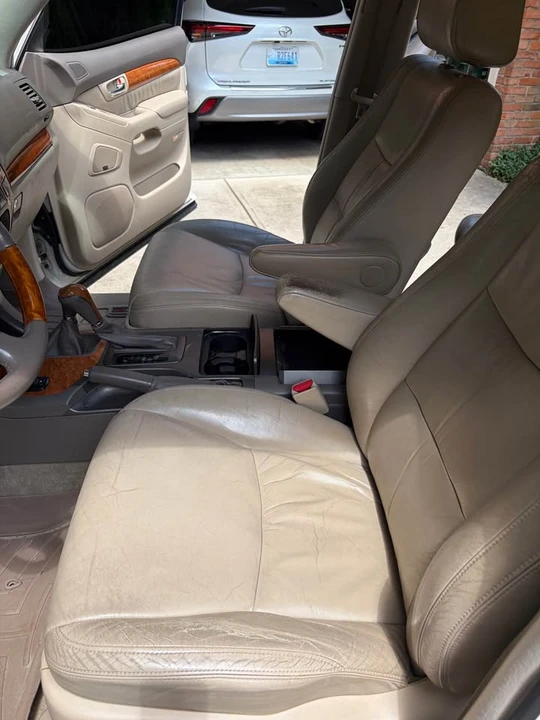 2005 Lexus GX 1st Gen - Image 18 of 20