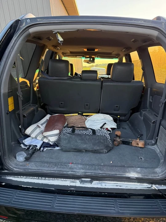 2005 Lexus GX 1st Gen - Image 12 of 13