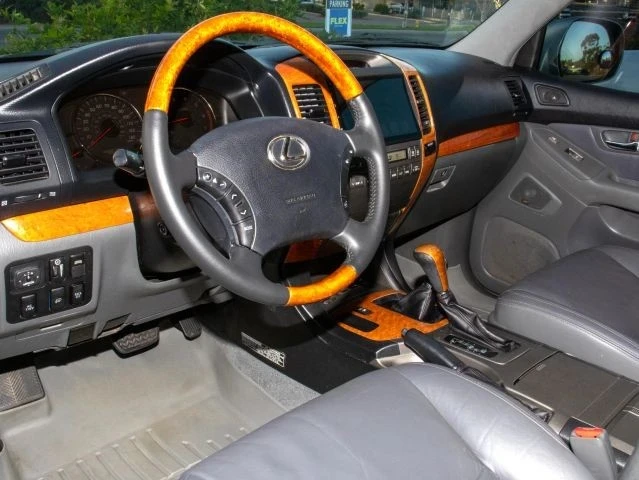 2005 Lexus GX 1st Gen - Image 10 of 14