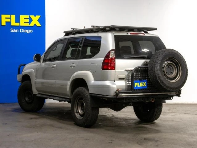 2005 Lexus GX 1st Gen - Image 3 of 8