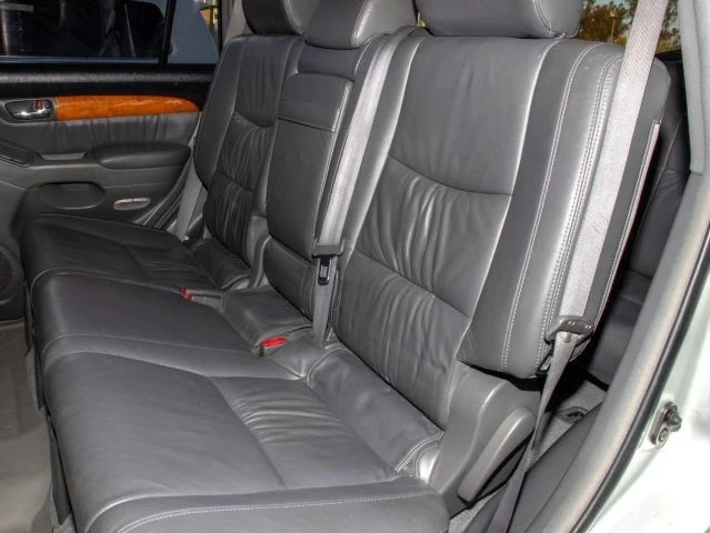 2005 Lexus GX 1st Gen - Image 12 of 14
