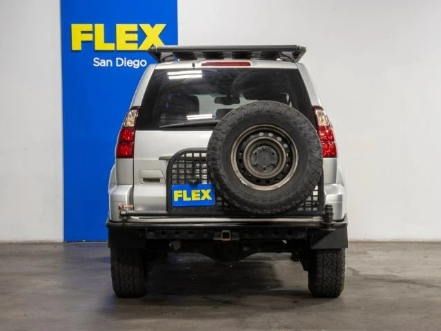 2005 Lexus GX 1st Gen - Image 4 of 14