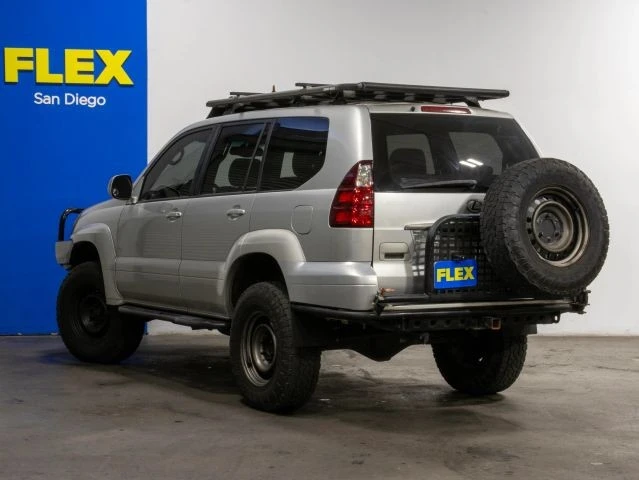 2005 Lexus GX 1st Gen - Image 3 of 14