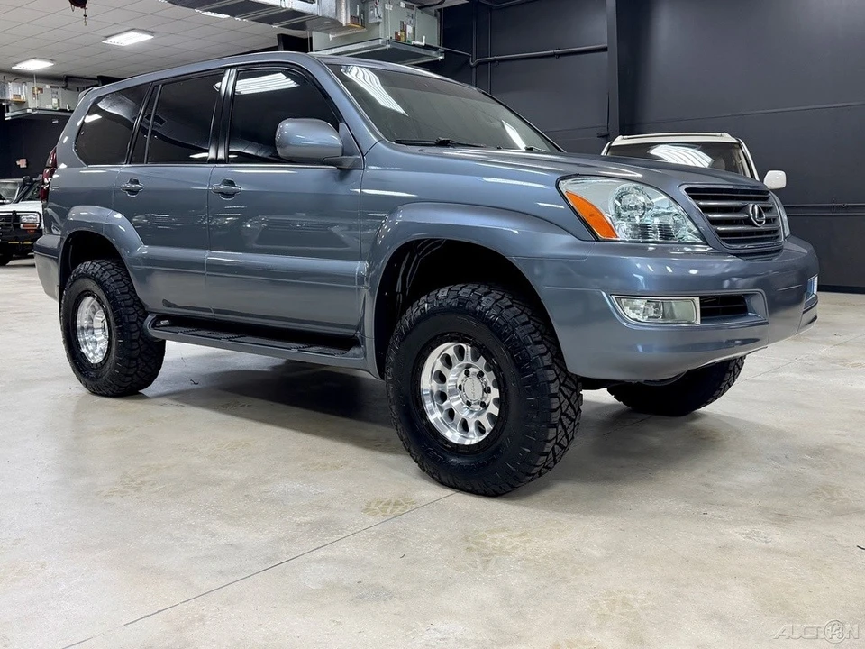 2005 Lexus GX 1st Gen - Image 4 of 12