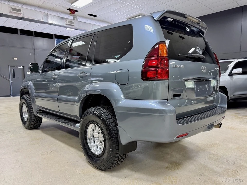 2005 Lexus GX 1st Gen - Image 8 of 12