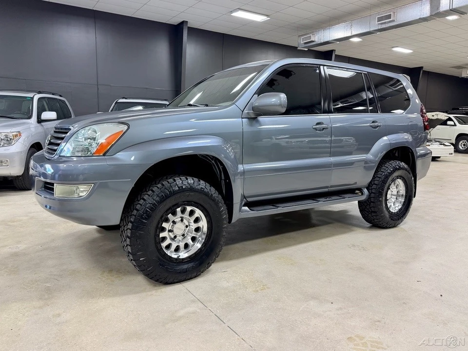 2005 Lexus GX 1st Gen - Image 10 of 12