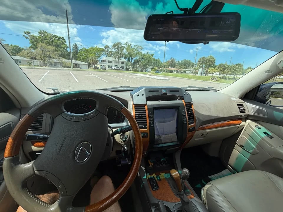 2005 Lexus GX 1st Gen - Image 5 of 10
