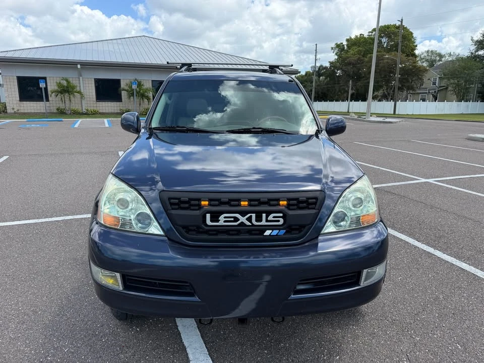 2005 Lexus GX 1st Gen - Image 3 of 10
