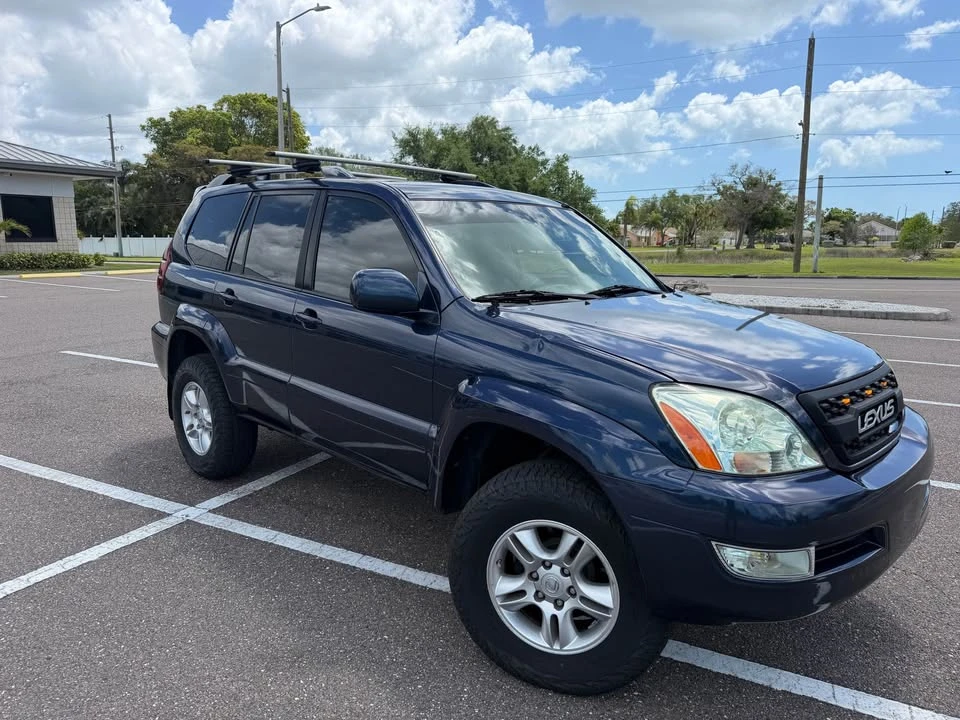 2005 Lexus GX 1st Gen - Image 2 of 10